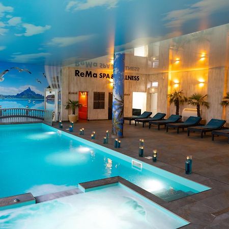 Juliana Platinum Brad Hotel Екстериор снимка