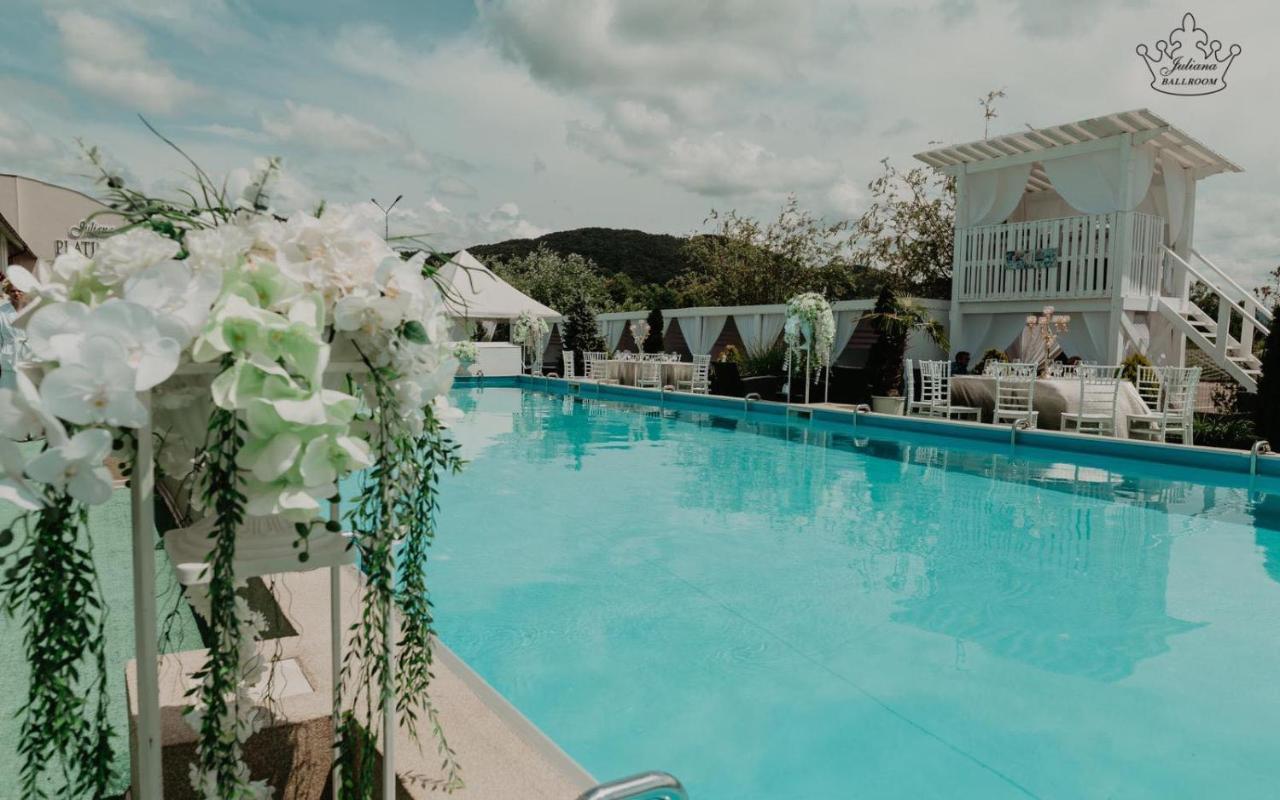 Juliana Platinum Brad Hotel Екстериор снимка