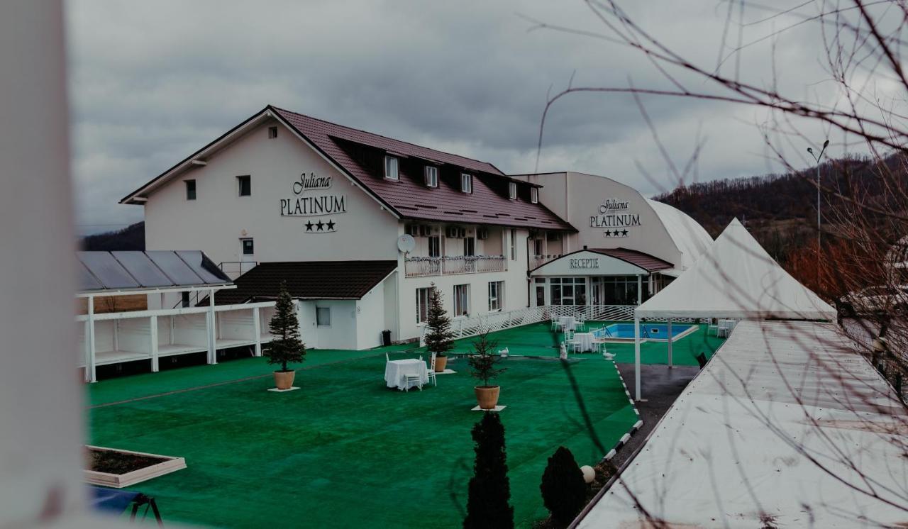 Juliana Platinum Brad Hotel Екстериор снимка