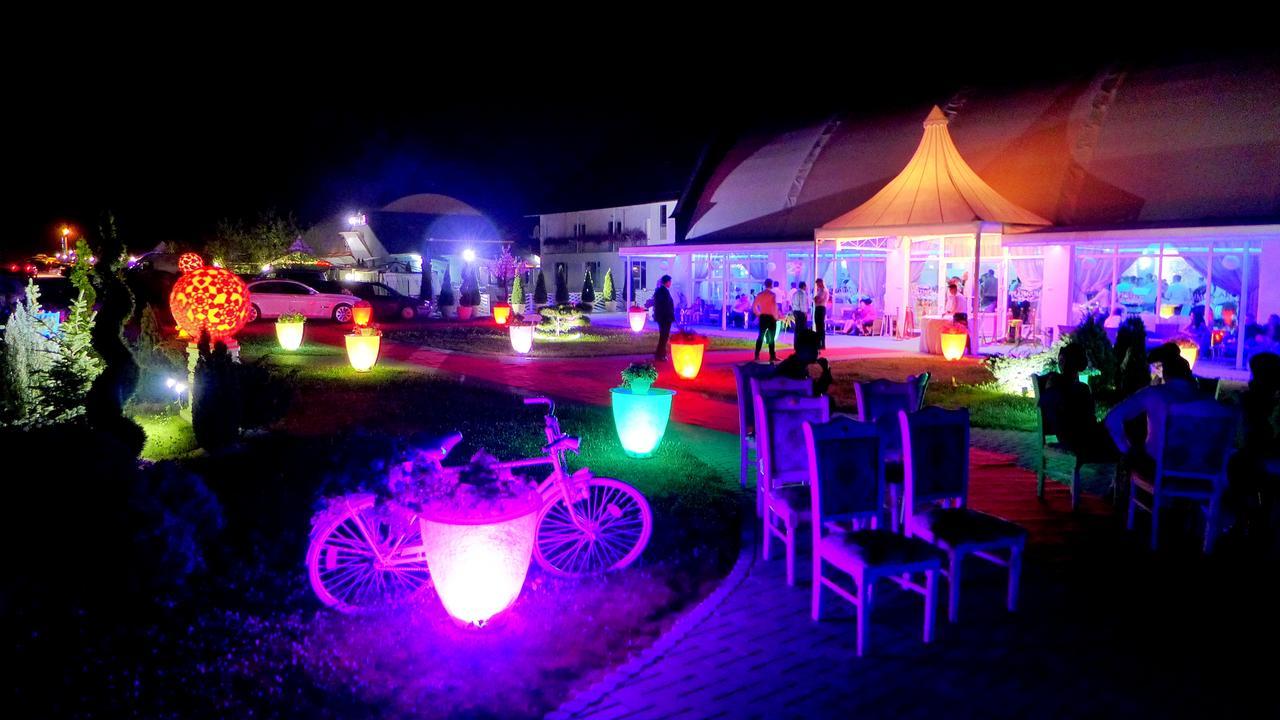 Juliana Platinum Brad Hotel Екстериор снимка